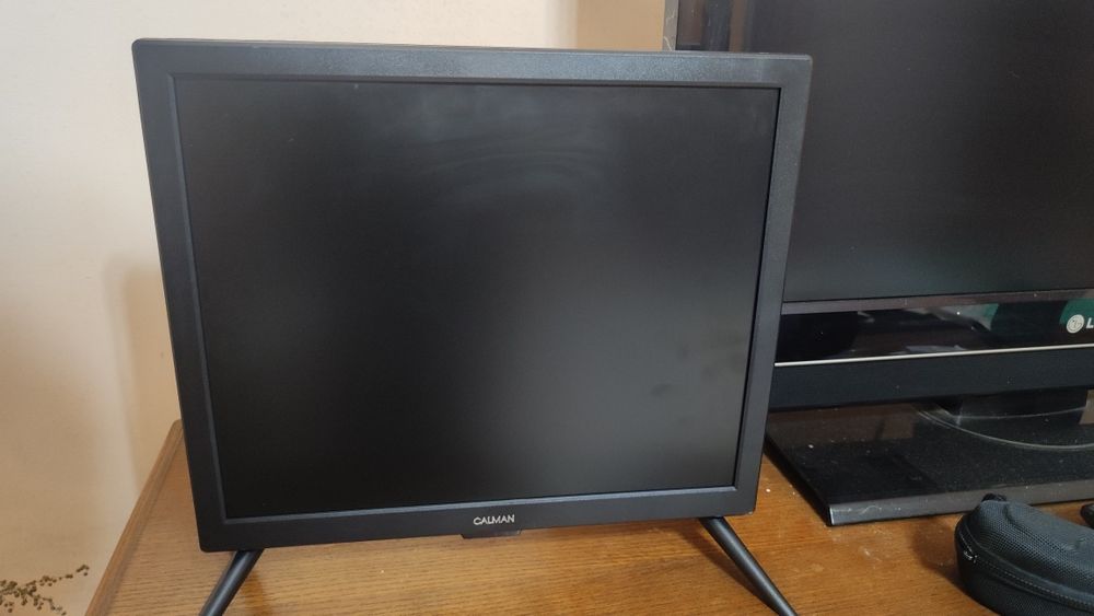 Телевизори Toshiba 40", LG 32/26", LED Монитор Calmam за кемпер