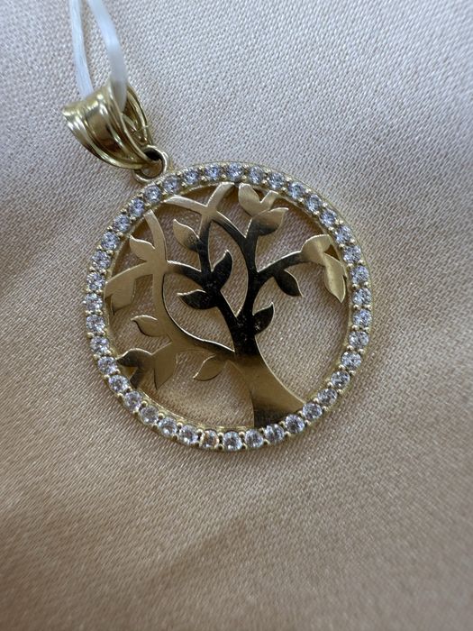 Золотой кулон Дерево