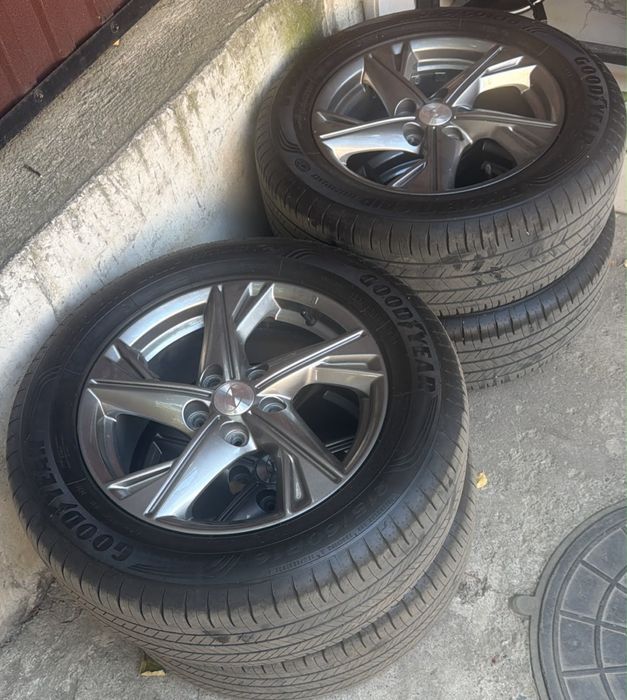 Продам резину/диски на Hyundai Sonata полный комплект.