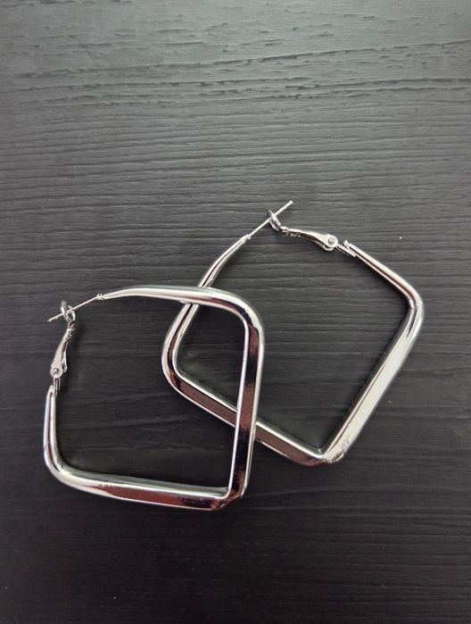 Vand Set 4 perechi de Cercei