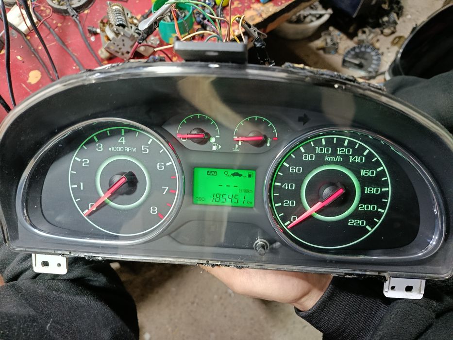 Jentra tablo soʻtiladi. Продоется приборная панель от Жентра