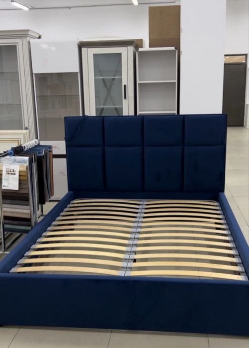 Продам кровать 200х200 с подьемным механизмом и матрасом