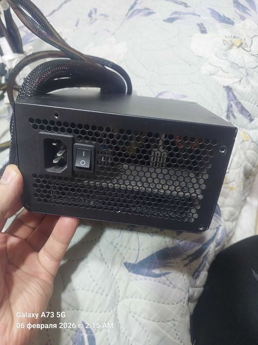 Продаю блок питание или обмен на ссд хардна пк 80+ 600w