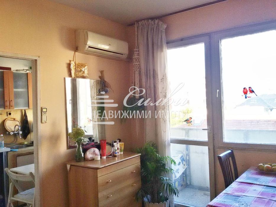 Продава се Двустаен апартамент в Шумен, Център - 50 кв.м за 1785 €/кв.м - Снимка #6