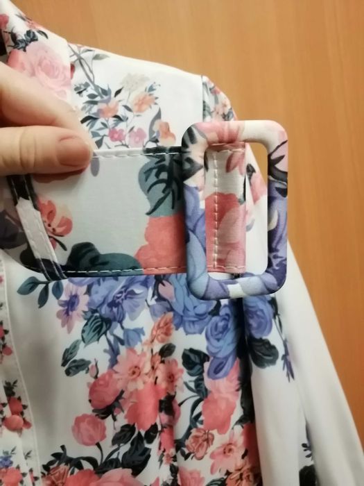 Нарядное женское платье