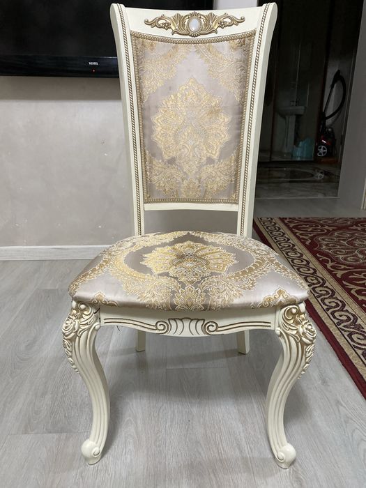 Стол, стуля Дагестанский