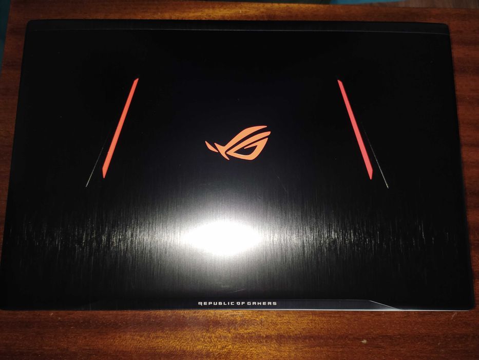 Лаптоп Asus ROG Strix