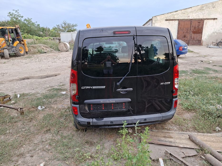 Dezmembrez Mercedes Citan 1.5 dci  Extralong
