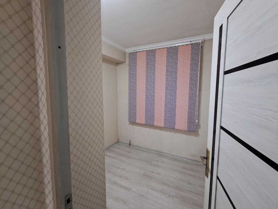 Фрунзиский Саёхат магазини 1қаватда 1хонали квартира сотилади.ID: 1602