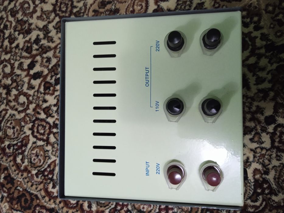Stablizator model:SVC-5000W.