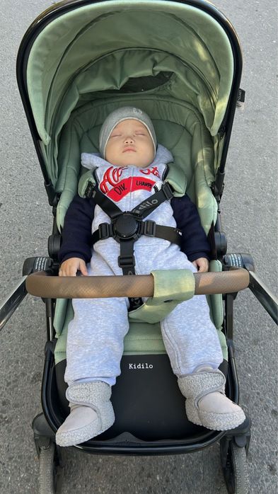 Детская коляска kidilo d900