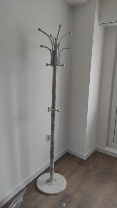 Cuier metalic practic