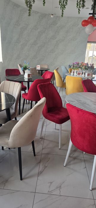 Kafe uchun stol stul