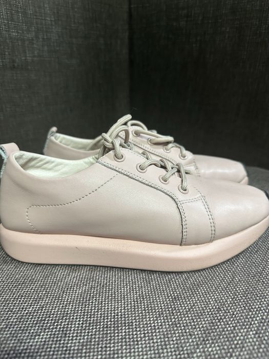 Демисезонная обувь, кроссовки