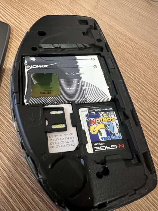 Телефон Nokia N-Gage