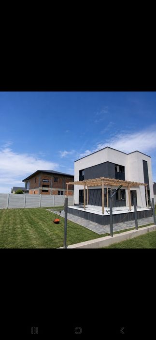 De vanzare casa-vila comuna Berceni/schim cu apartament