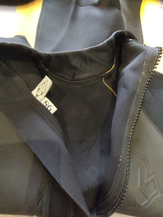 Неопренов костюм K2