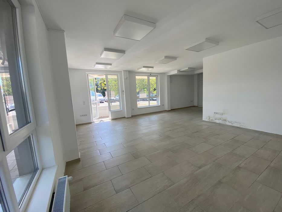 Дава се под наем Офис в Варна, Кайсиева градина - 82 кв.м за 408 € - Снимка #4