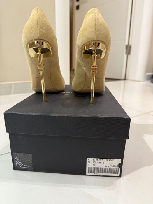 Обувки на висок ток Elisabetta Franchi черни и бежави - нови!