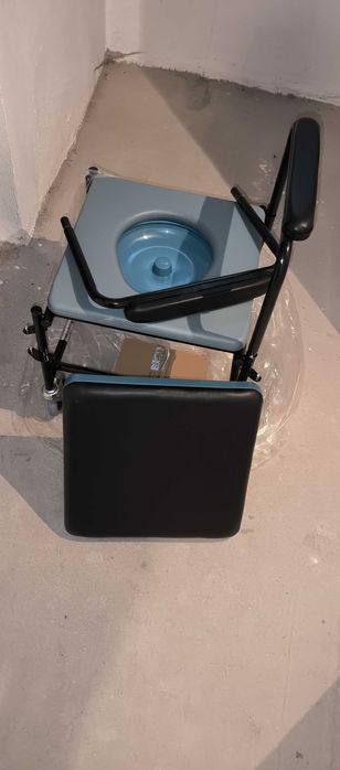 Комбиниран стол за тоалет и баня Мобилукс (Mobilux MCT-50)