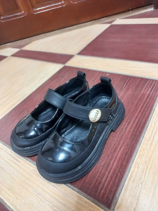 Лоферы для девочки 28 размер