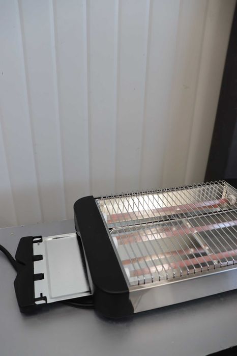 Хоризонтален тостер Cecotec Turbo Easytoast Basic, 900W