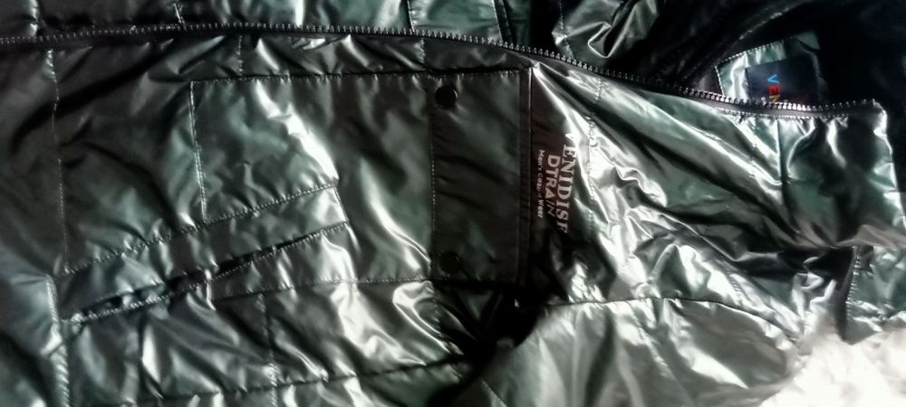 Куртка осень на мальчика 11-12 лет