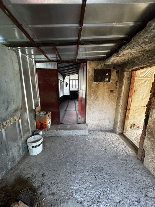 Продавам къща / етаж от къща в гр. Вършец