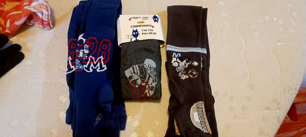 Лот детски чорапогащници 116-122 и 122-128 и зимни якета