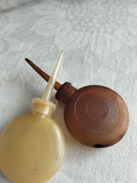 Продам масленки пр-ва СССР для швейных машинок.