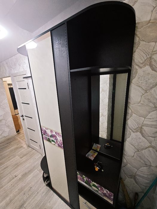 Шкаф для прихожей