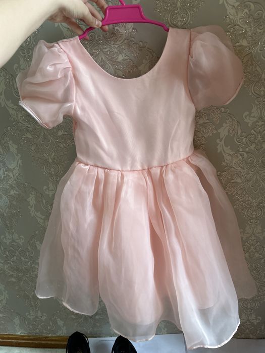 туфли девочкам 27р и платье 120 р