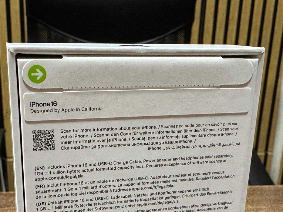 НОВ Apple iPhone 16 128GB Black / Гаранция 24м. / запечатан