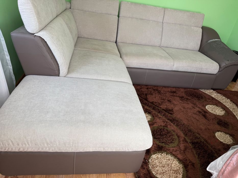 Canapea extensibila de colt - 2,75 x 2,35 m
