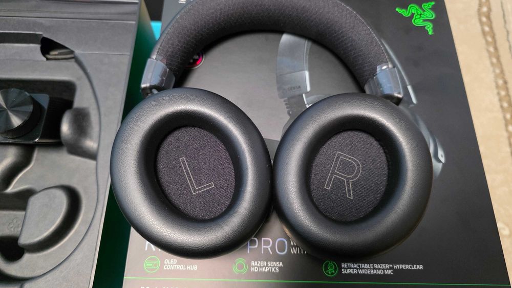 Vand casti Razer Kraken v4 Pro Wireless noi !!