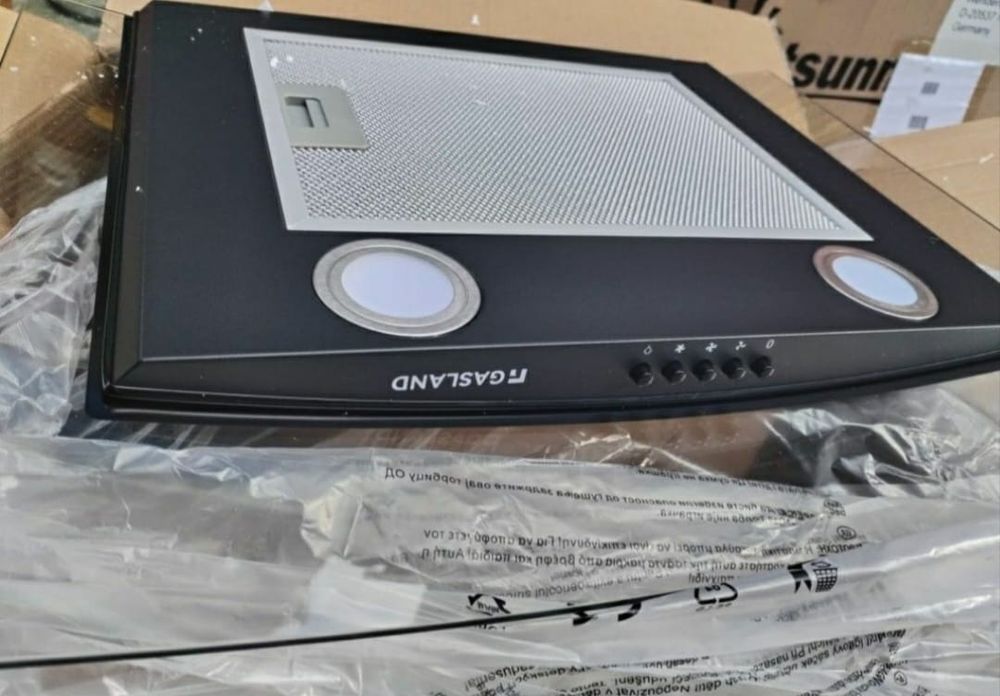 Hota de perete marca grasland putere 212 w noua