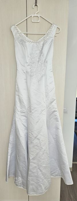 Rochie mireasa tip sirenă simplă