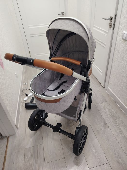 Продам детскую коляску