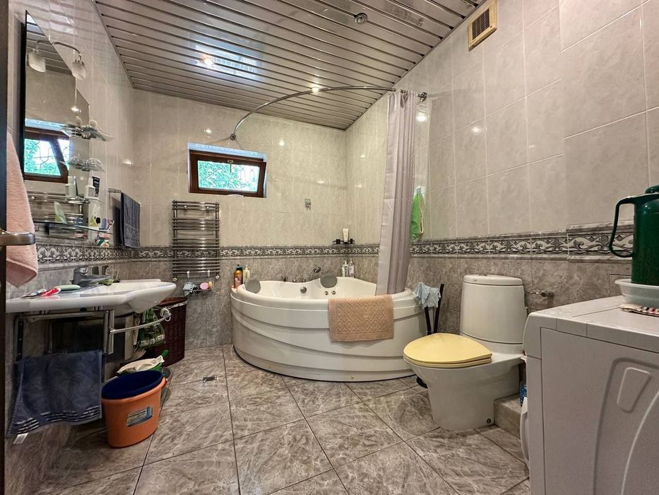 Продаётся 2/3/4 квартира,Кунаева, гостиница Россия, Мирабад