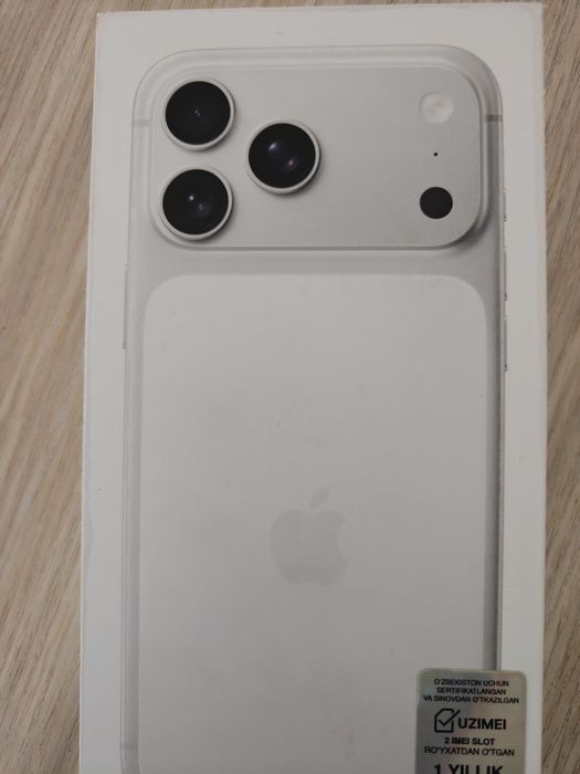 Yengi iPhone 17 pro max silver rang 256
