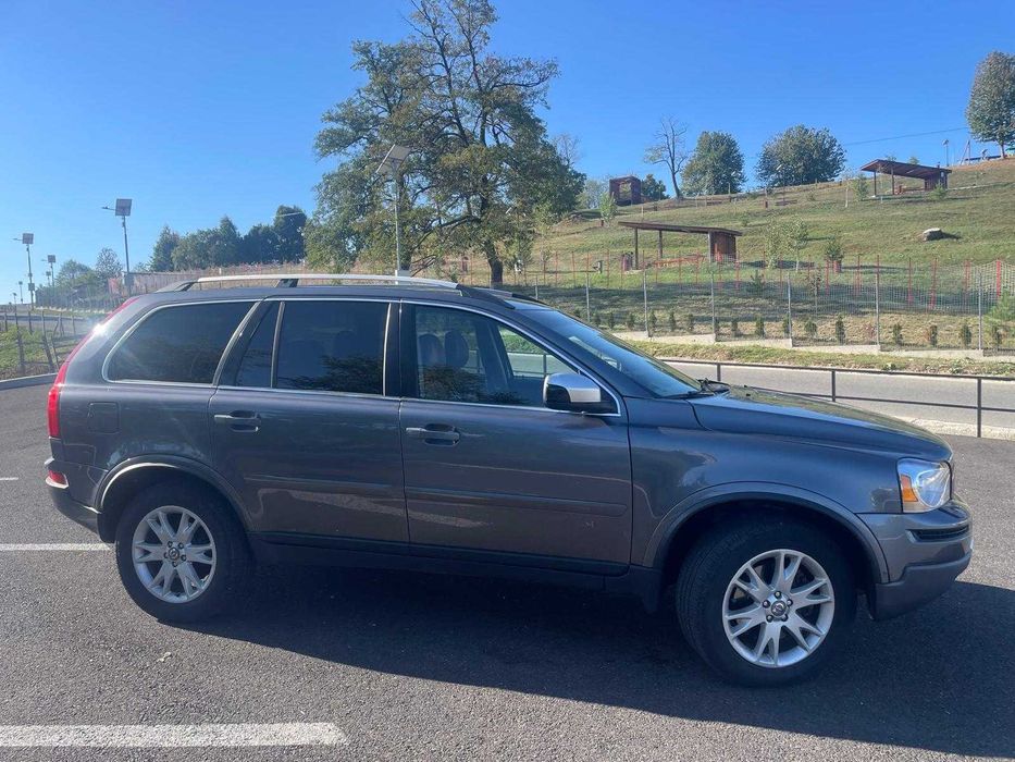 Vând Volvo XC90 – 7 locuri | 2.4 Diesel | Automată | 2008