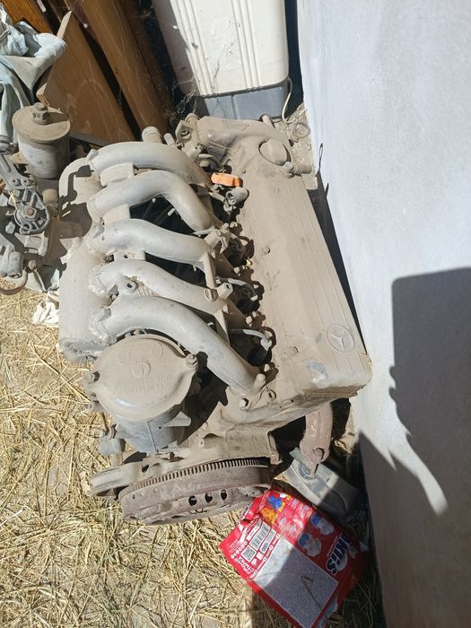 Mersedes benz 602 mator sotilad gaz qilingani 4 talik karobka Xam bor