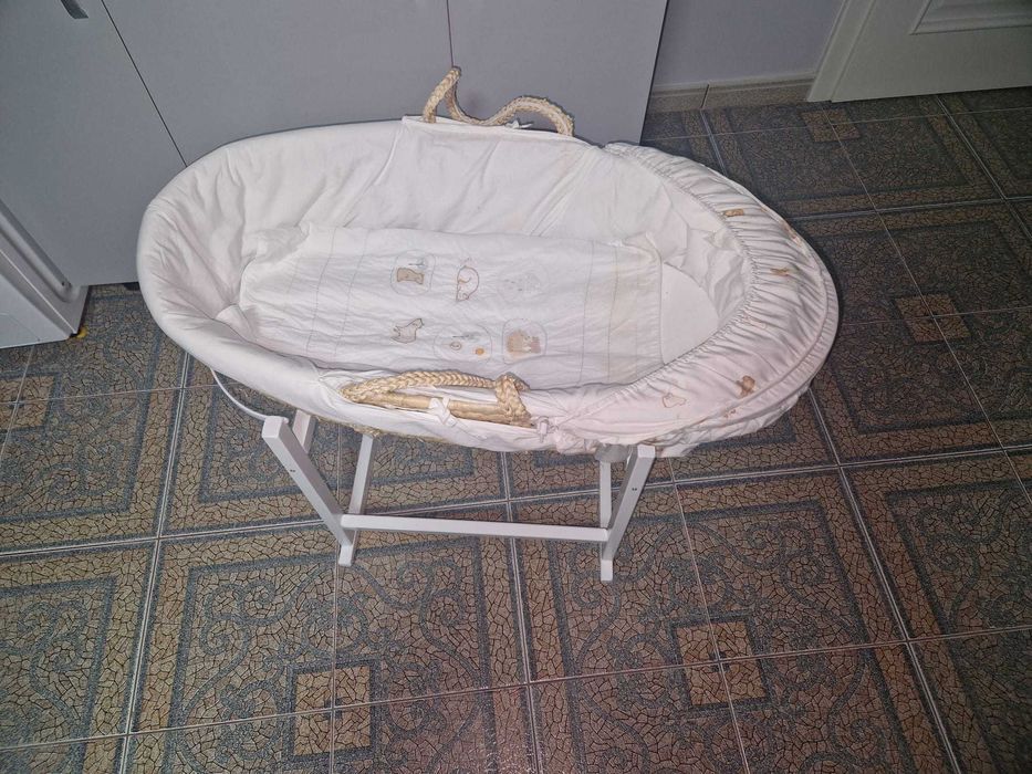 scoica bebe / balansoar bebe / cos rachita /  perna gravide