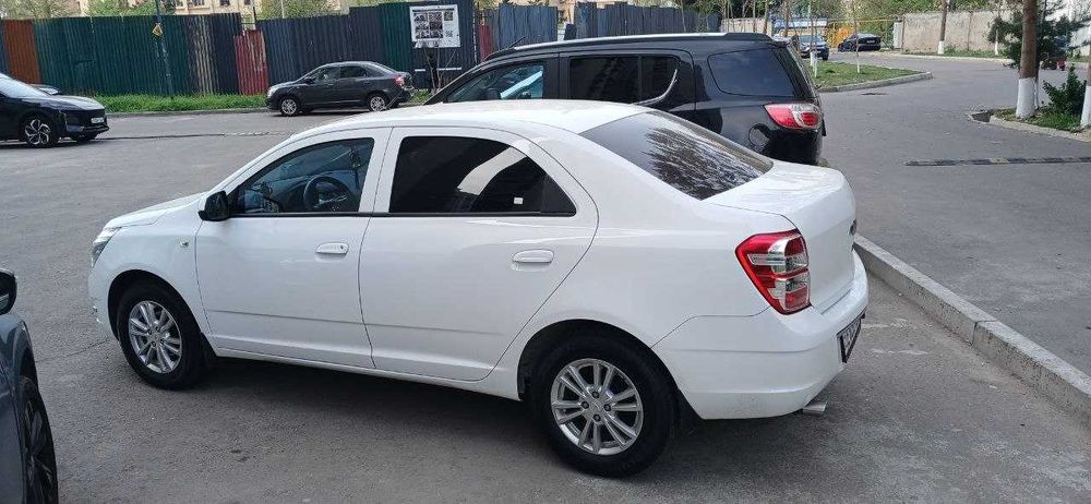 Cobalt mashinasi sotiladi, Toshkent, kelishiladi.