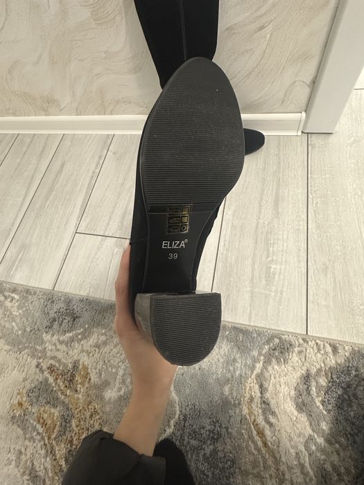 Ботуши 39н. Eliza Collection