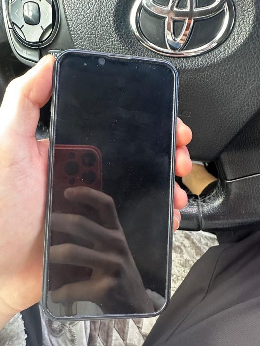 Продам iphone 13