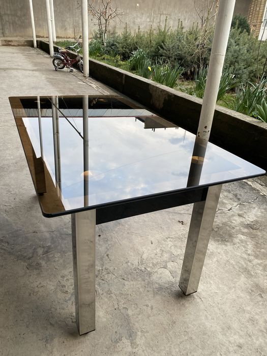 Стол журнальный стеклянный