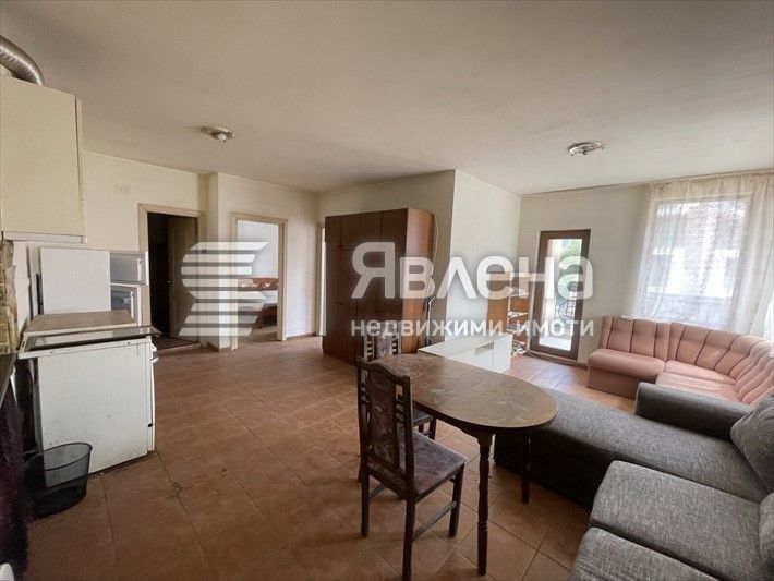 Продава се Тристаен апартамент в София, Витоша - 92 кв.м за 1631 €/кв.м - Снимка #2