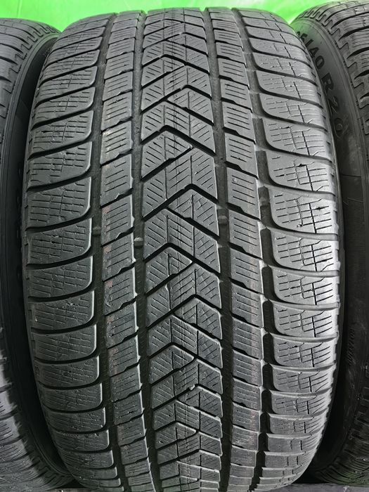 305/40R20 Pirelli 6-5,6mm stare foarte bună
