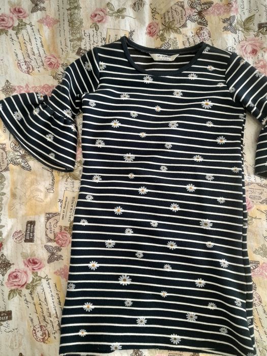 Детска рокля за 6 до 7 год.